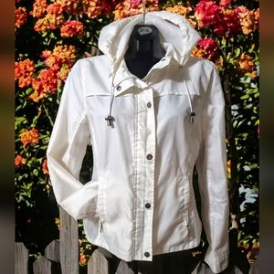 XNTRIK Lightweight Hooded Windbreaker Jacket